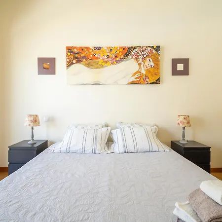 Oporto City And Beach Apartment