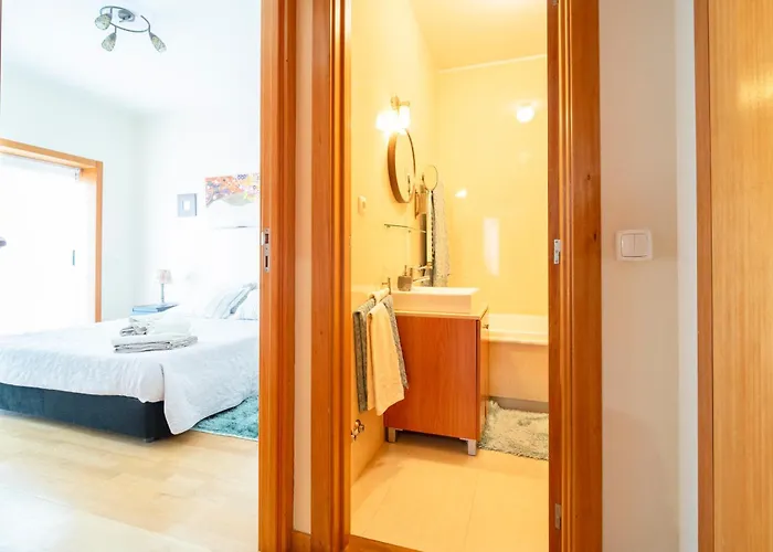 Apartman Oporto And *