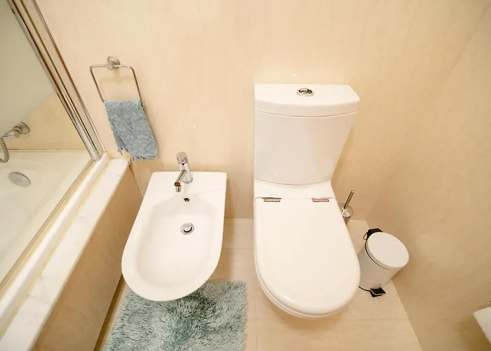 Oporto And Apartman *