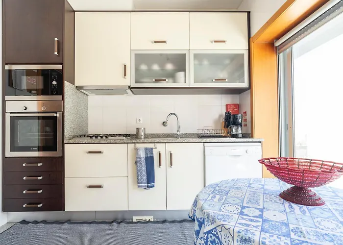 Oporto And Apartman Lavra